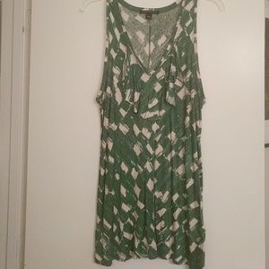 Banana Republic green and white top